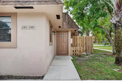 4983 NW 95th Avenue, Sunrise, FL 33351 - Photo 2