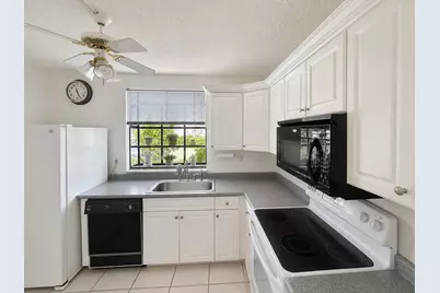 5068 Rose Hill Drive #102, Boynton Beach, FL 33437 - Photo 6