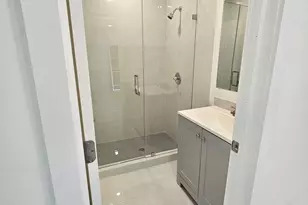 206 NE 13th St, Fort Lauderdale, FL 33304 - Photo 2