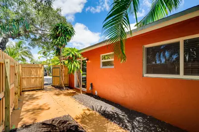 1720 NE 8th Avenue, Fort Lauderdale, FL 33305 - Photo 30