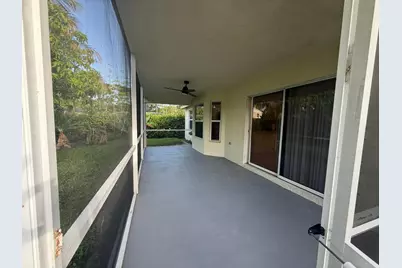 100 Cocoplum Circle, Royal Palm Beach, FL 33411 - Photo 20