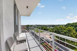 495 E Royal Palm Rd, Boca Raton, FL 33432 - Photo 12