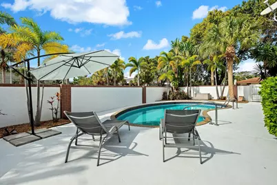2200 NE 36th Street, Fort Lauderdale, FL 33308 - Photo 1