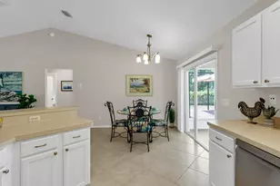 2735 47th Ave, Vero Beach, FL 32966 - Photo 20