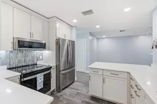108 Gibraltar St, Royal Palm Beach, FL 33411 - Photo 8