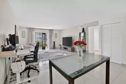 410 Lakeview Drive #103, Weston, FL 33326 - Photo 12