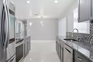 434 Australian Cir, Lake Park, FL 33403 - Photo 10