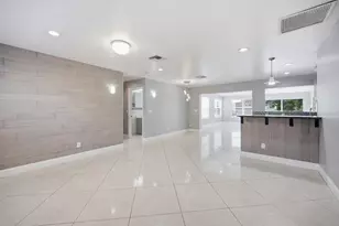 434 Australian Cir, Lake Park, FL 33403 - Photo 4