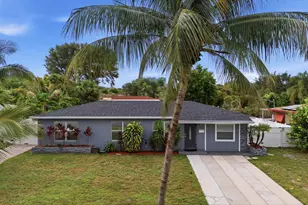 434 Australian Cir, Lake Park, FL 33403 - Photo 2