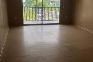 13455 SW 16th Ct, Pembroke Pines, FL 33027 - Photo 2