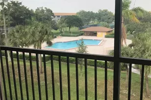 13455 SW 16th Ct, Pembroke Pines, FL 33027 - Photo 4