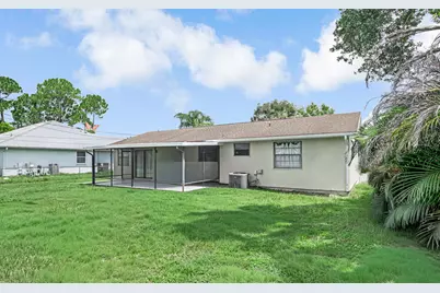 366 SE Lancaster Avenue, Port Saint Lucie, FL 34984 - Photo 32