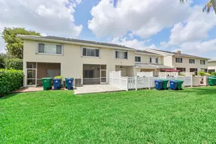 9905 NW 57th Manor, Coral Springs, FL 33076 - Photo 10