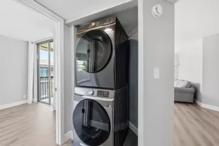 10401 W Broward Blvd, Plantation, FL 33324 - Photo 28