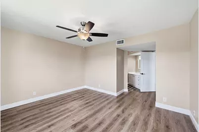 10401 W Broward Boulevard #401, Plantation, FL 33324 - Photo 16