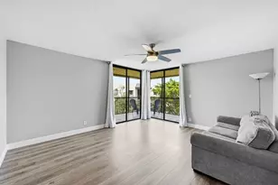 10401 W Broward Blvd, Plantation, FL 33324 - Photo 4