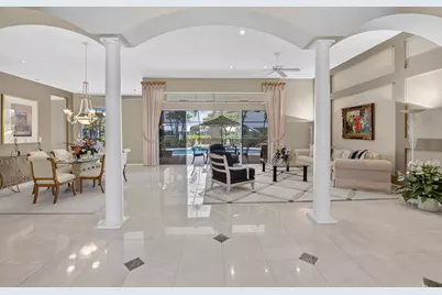 8064 Desmond Drive, Boynton Beach, FL 33472 - Photo 10