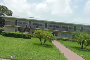 156 Andover F, West Palm Beach, FL 33417 - Photo 2