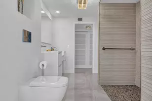 201 N Riverside Dr, Pompano Beach, FL 33062 - Photo 22