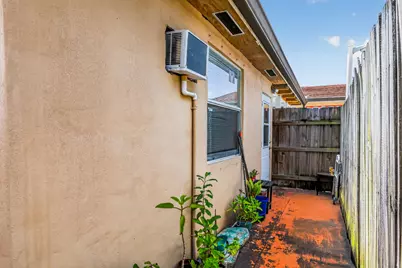 10363 SW 6th Street, Sweetwater, FL 33174 - Photo 24