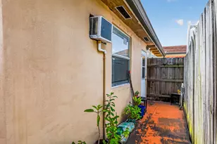 10363 SW 6th St, Sweetwater, FL 33174 - Photo 24