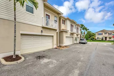 91 Palm Lane, Royal Palm Beach, FL 33411 - Photo 4