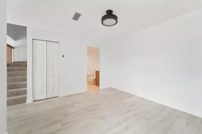 85 Lake Arbor Drive, Palm Springs, FL 33461 - Photo 6