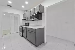 1620 Granfern Ave, West Palm Beach, FL 33415 - Photo 10