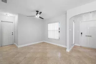 914 SW 4th St, Boca Raton, FL 33486 - Photo 4