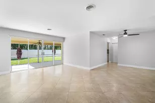 914 SW 4th St, Boca Raton, FL 33486 - Photo 6