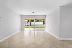914 SW 4th St, Boca Raton, FL 33486 - Photo 14