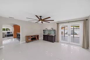10363 SW 6th St, Sweetwater, FL 33174 - Photo 10