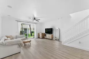 7783 Deercreek Ct, Davie, FL 33328 - Photo 4