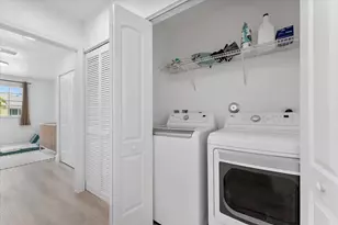 7783 Deercreek Ct, Davie, FL 33328 - Photo 22