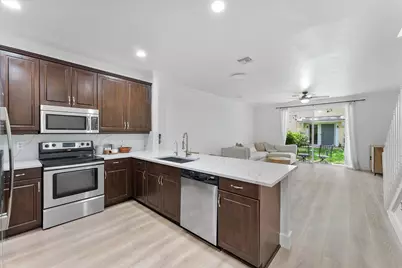 7783 Deercreek Court, Davie, FL 33328 - Photo 2