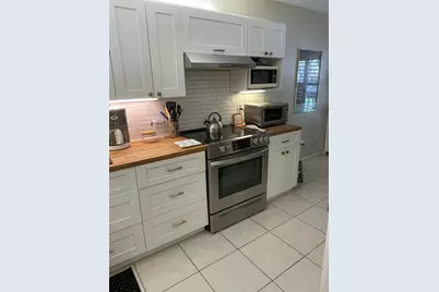 10187 Mangrove Drive, Boynton Beach, FL 33437 - Photo 8