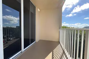7707 NW 7th St, Miami, FL 33126 - Photo 8