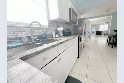 324 SW 22nd Street #Unit A, Fort Lauderdale, FL 33315 - Photo 10