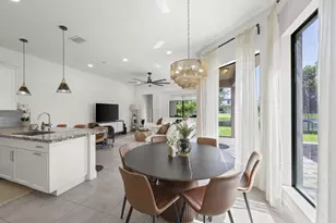 10432 N Lago Vista Cir, Parkland, FL 33076 - Photo 8