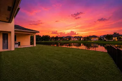 10432 N Lago Vista Circle, Parkland, FL 33076 - Photo 14