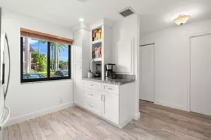 22075 Las Brisas Cir, Boca Raton, FL 33433 - Photo 4