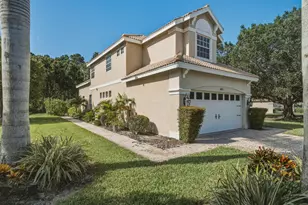 609 SW St Thomas Cove, Port Saint Lucie, FL 34986 - Photo 2