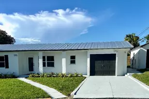 2324 NE Pine Ridge St, Jensen Beach, FL 34957 - Photo 1