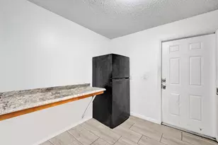 850 E Commercial Blvd, Oakland Park, FL 33334 - Photo 10