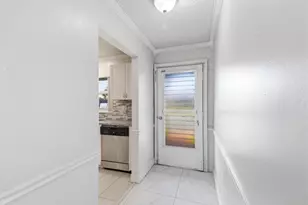 5725 Fernley Dr E, West Palm Beach, FL 33415 - Photo 4