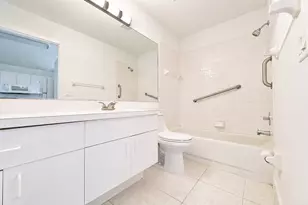 1192 Lombardy Dr, Port Saint Lucie, FL 34986 - Photo 4