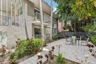 740 Meridian Ave, Miami Beach, FL 33139 - Photo 24