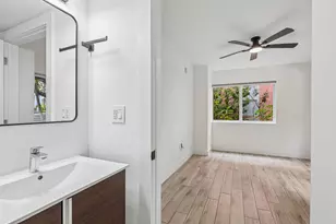 740 Meridian Ave, Miami Beach, FL 33139 - Photo 20