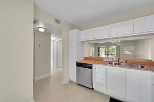 2518 NW 89th Dr, Coral Springs, FL 33065 - Photo 14