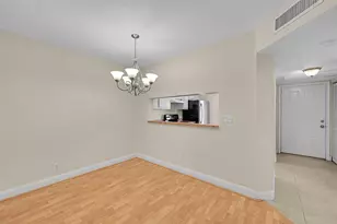 2518 NW 89th Dr, Coral Springs, FL 33065 - Photo 8
